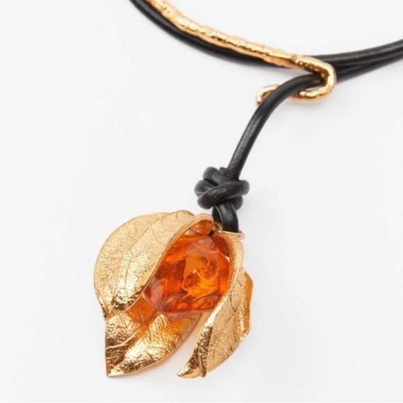 Zara Physalis Necklace Goldtone Black and Orange new no 🏷️ - Picture 2 of 7